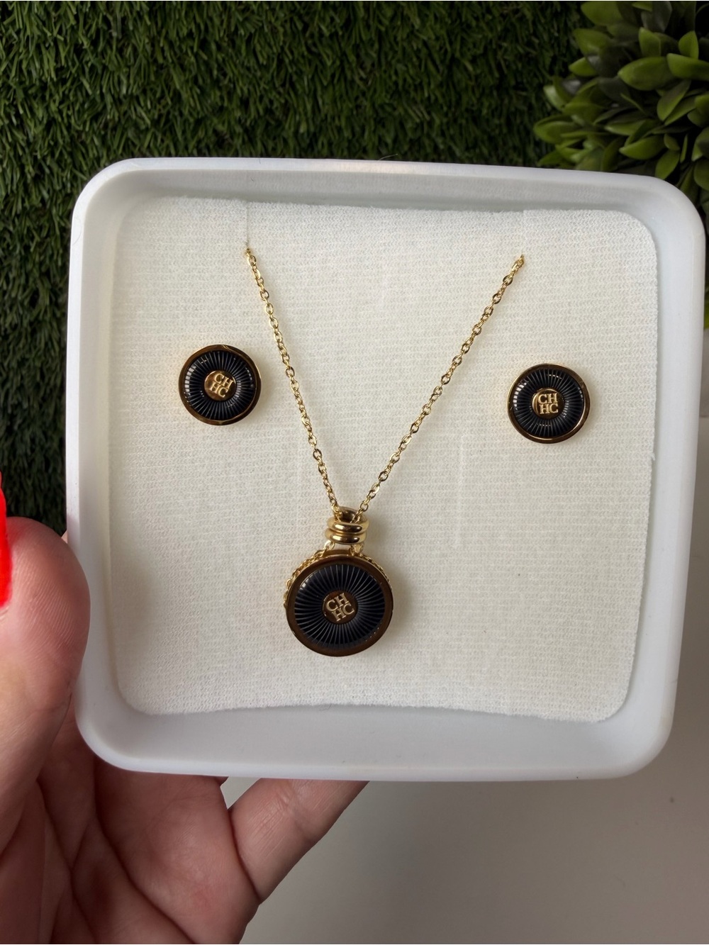 Carolina Herrera Gold-Tone Black Enamel Pendant Necklace & Earrings Set